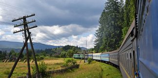 Koleją ze Stanisławowa w Karpaty