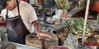 Meksykański tacos w przypadkowym street food